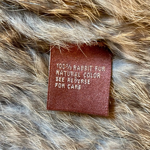 100% REAL FUR VEST - Picture 6 of 6